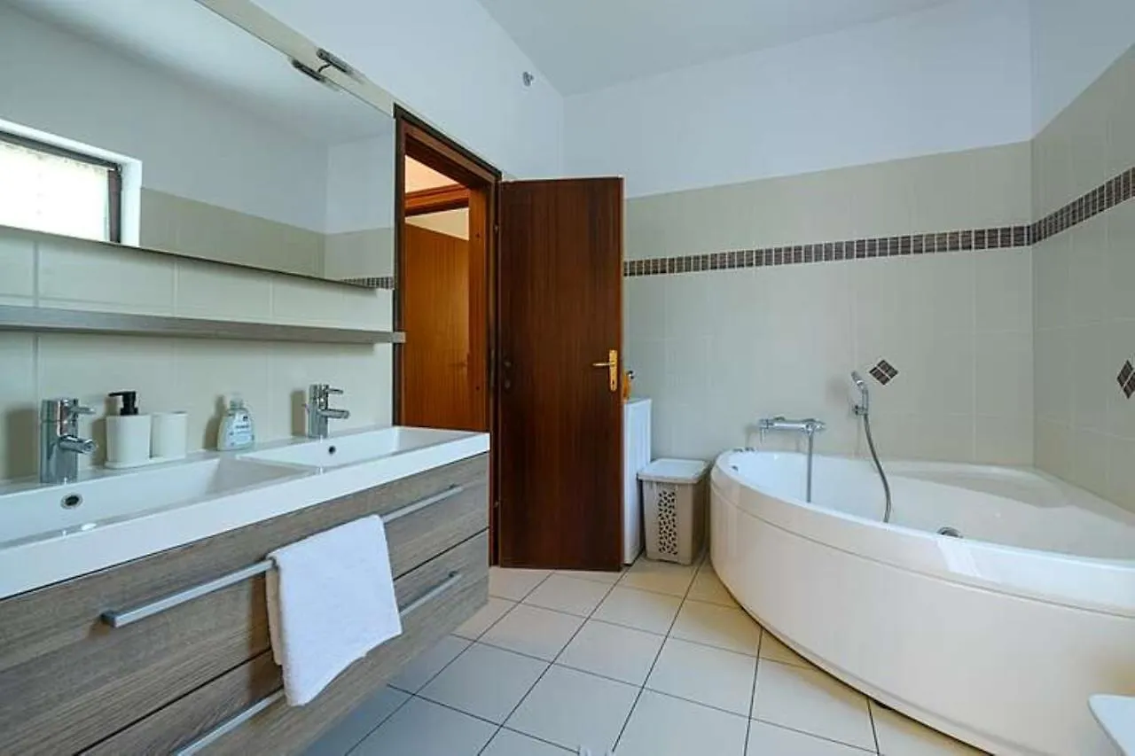 House Fran Appartement Barban